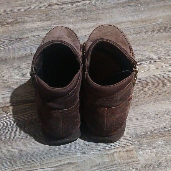 Skechers Wide Fit Air cooled memory foam brown ankle boots Sz  9 NWOT - Picture 4 of 8